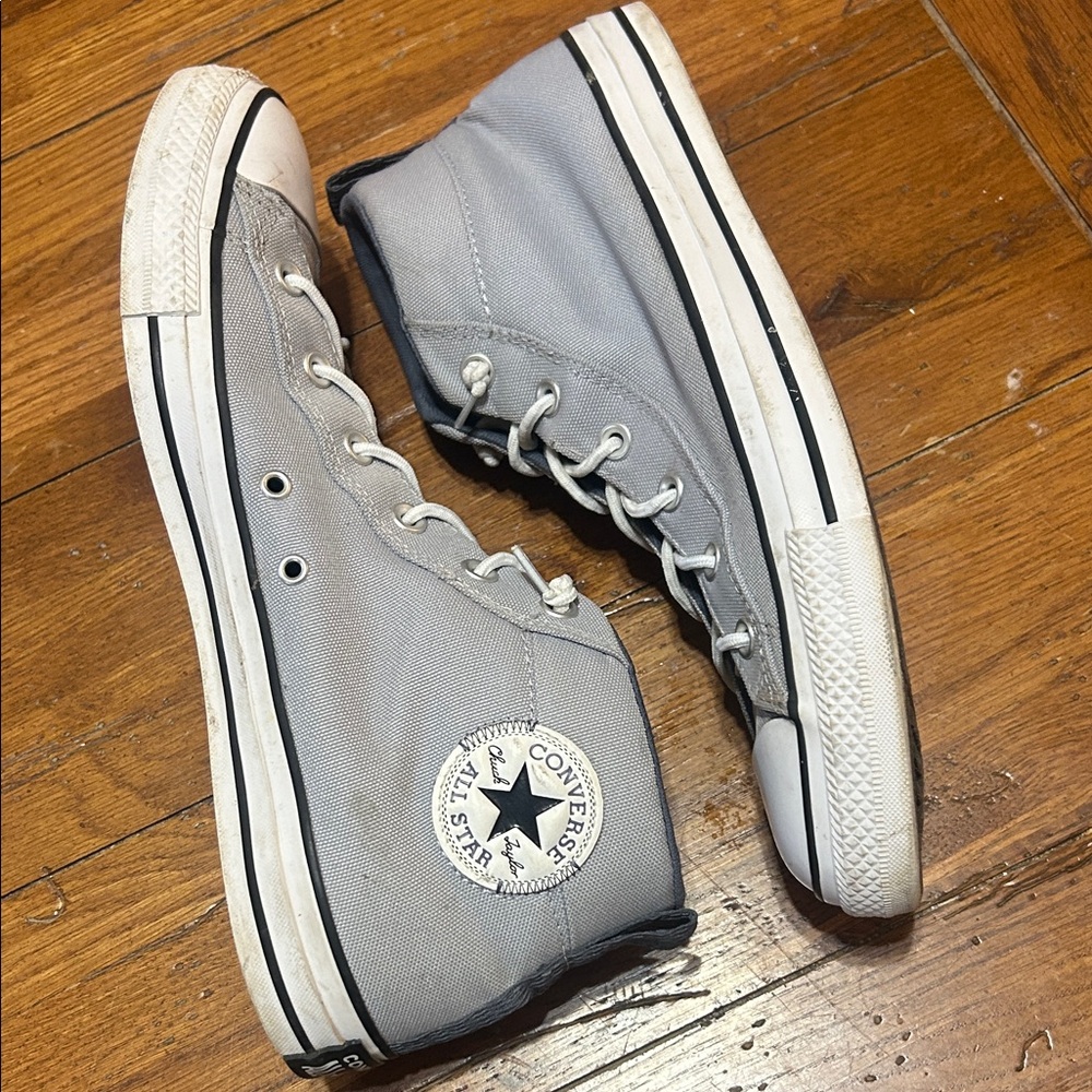 Converse High Top SNEAKERS Gray & White Size 11 Men/         13 Women/45 EUR